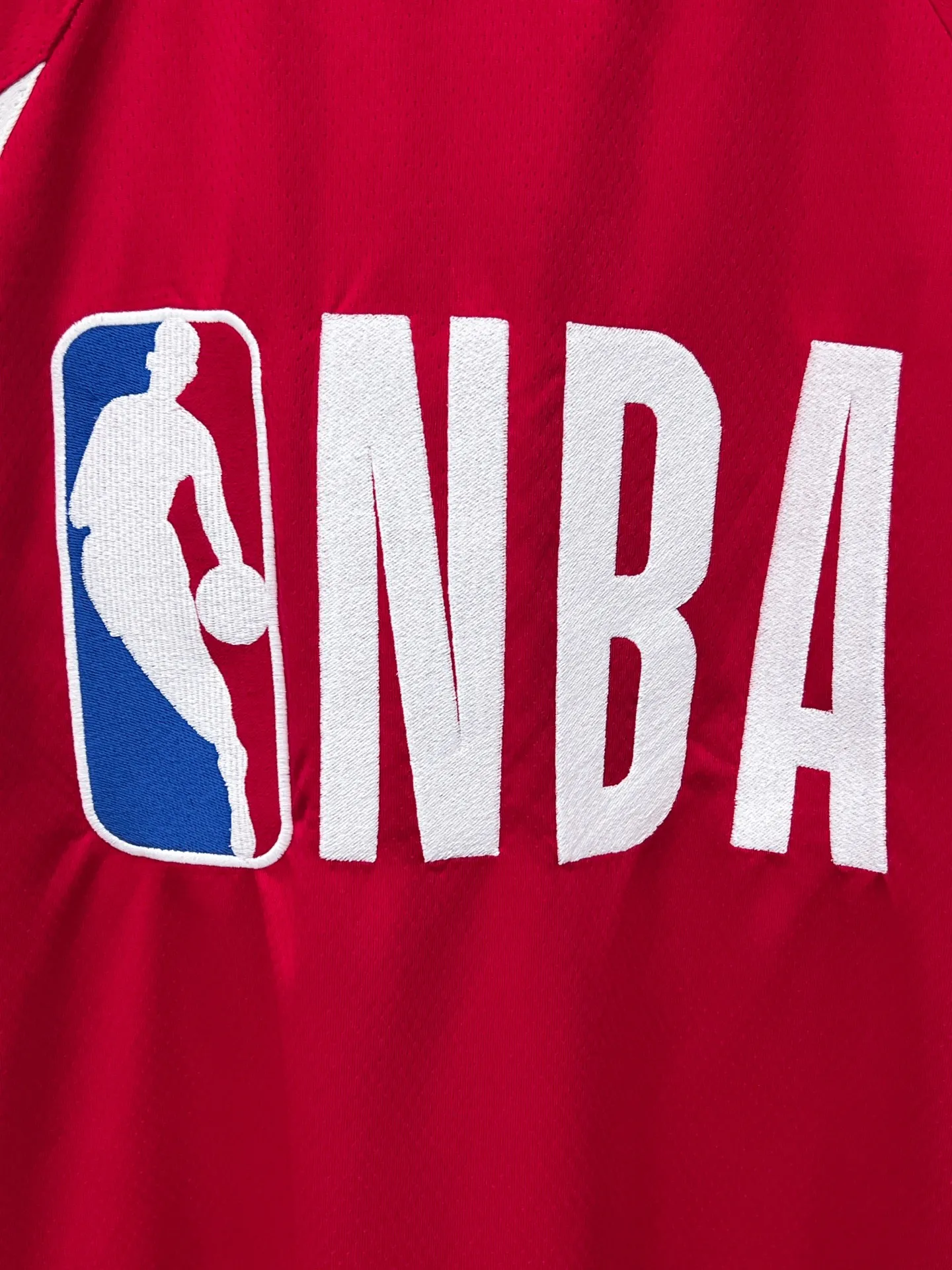 💰P140（ : ） 【 . Quality】BALENCI*GA/ SS 26New Arrival NBA Series T 。 ， NBASeries 。 ， 。 SS 26 New Arrival。 ， 。 。 Authentic ， 。 。 220 ， . ， 。 。 。 ， ， 。 。 。 OS . Same Style ：BL 265097 ：Black，White，Red Size：XS S M L